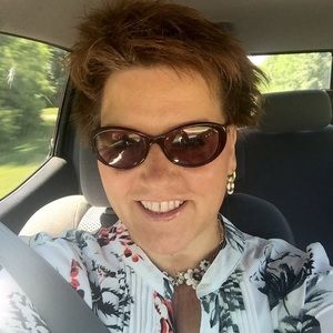 Meet your Posher, Bev